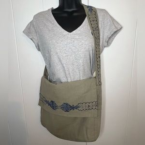Embroidered Messenger Shoulder Crossbody Bag Purse Boho Festival Handmade?